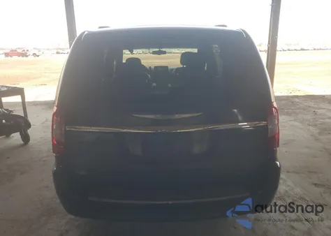 2012 Chrysler Town & Country Touring z USA, uszkodzony, nr VIN 2C4RC1BGXCR352995